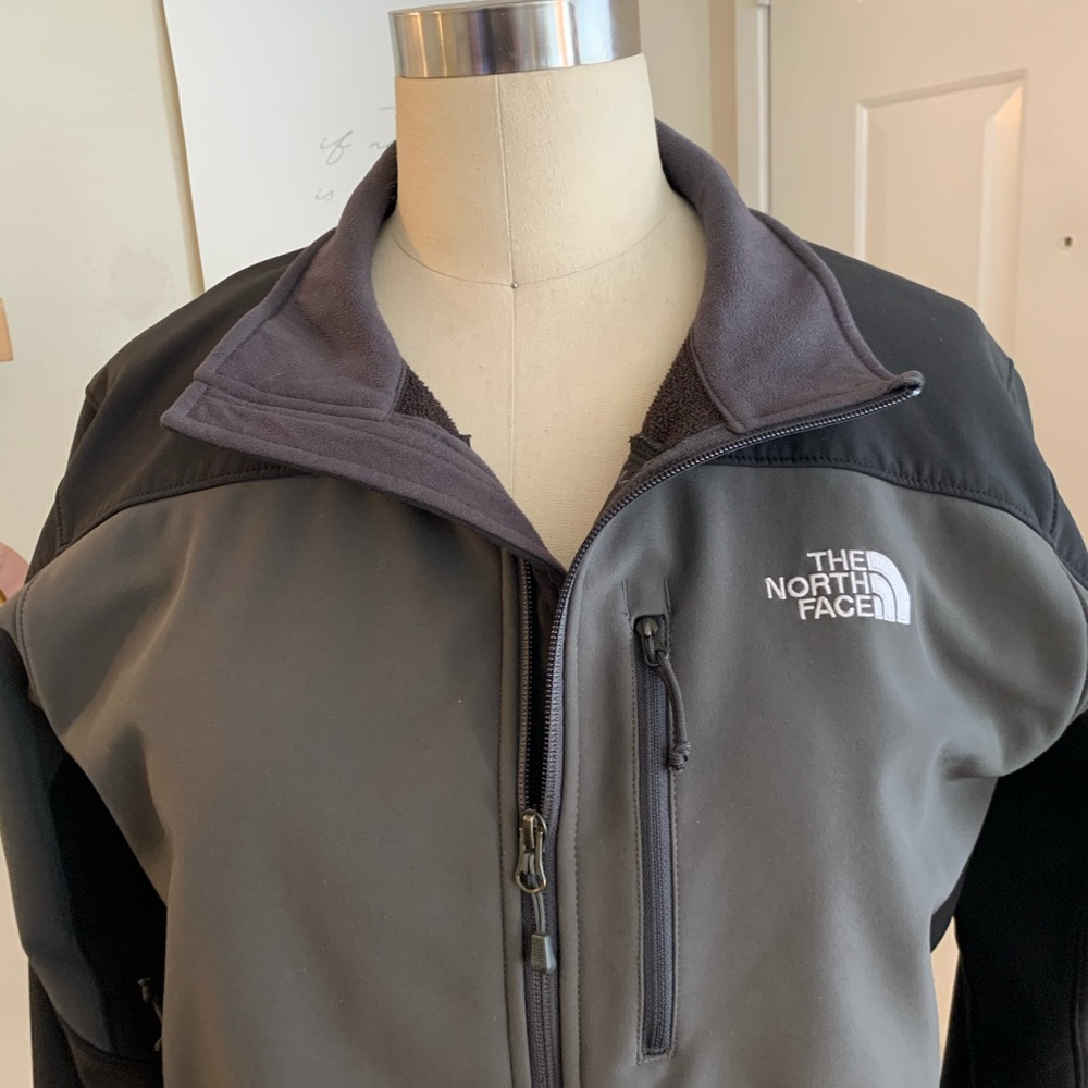 The North Face Men’s Apex Jacket